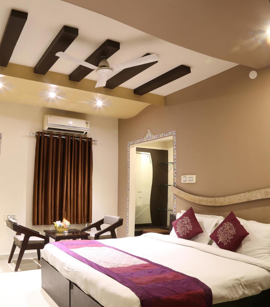 Royal Inn Udajpur Zewnętrze zdjęcie